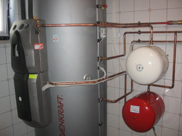 Hranilnik z modulom za toplo vodo (1)